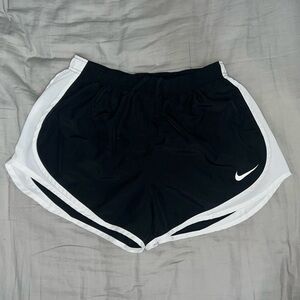 Nike tempo running shorts